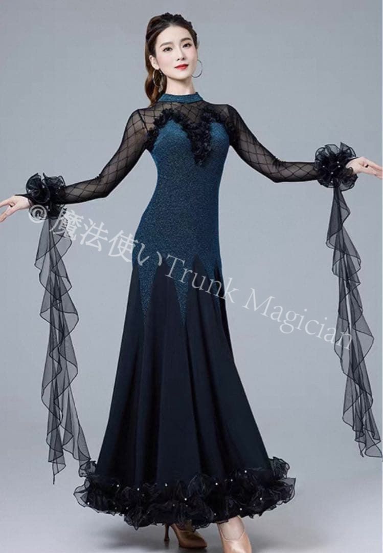 新品未使用】スタンダードドレス競技会 発表会 練習着 胸パット付