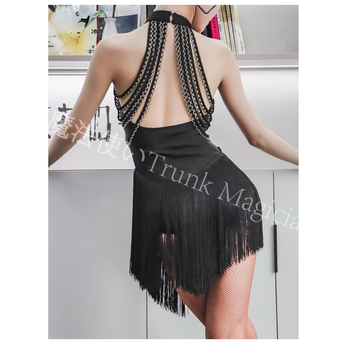 イズ ベリーダンス衣装 セクシーなオープンバックラテンダンスフリンジドレス - 競技会 パフォーマンス 芸大受験用 セクシーオープンバック ブラック