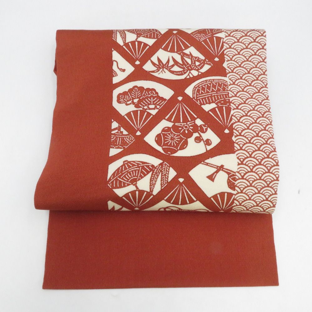 名古屋帯 正絹 型染め 茶色x白色 扇子に青海波模様 全通柄 カジュアル