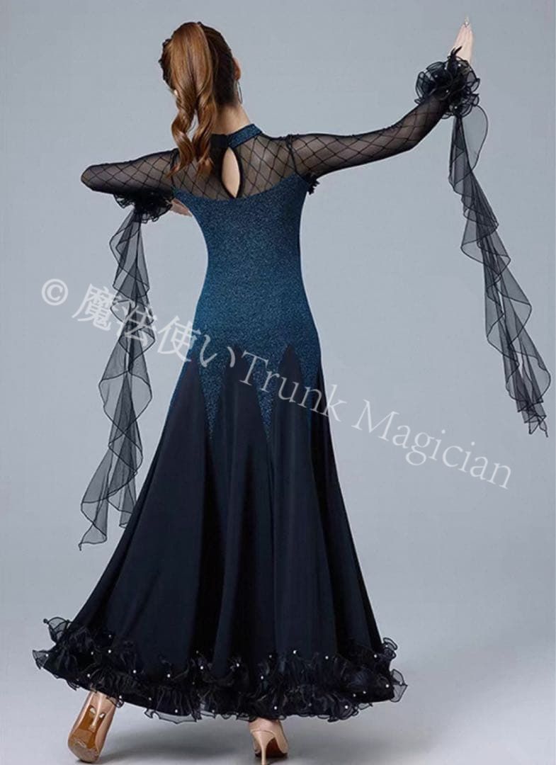 新品未使用】スタンダードドレス競技会 発表会 練習着 胸パット付