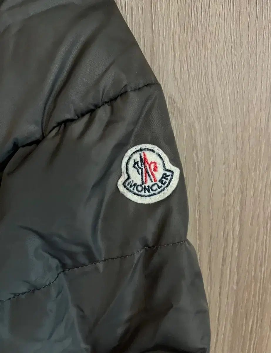 モンクレール キッズ ブラウン ダウン アウター