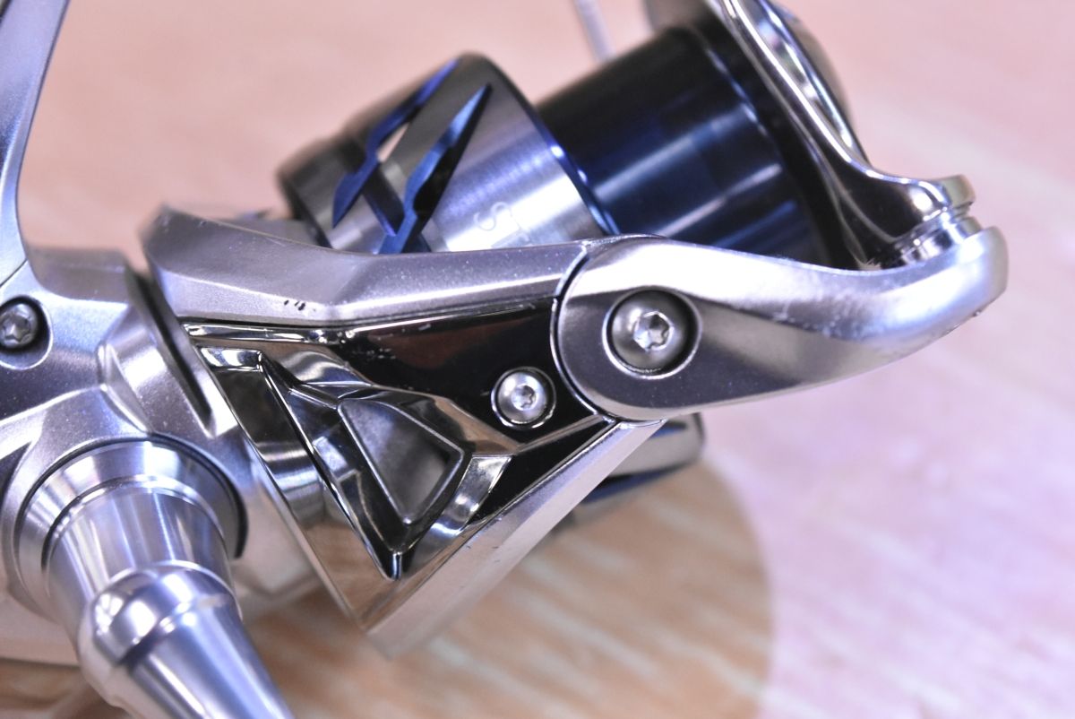 SHIMANO STRADIC C3000XG スピニングリールライン付き シマノ ストラディック C3000XG (リール) 価格比較 - 価格.com