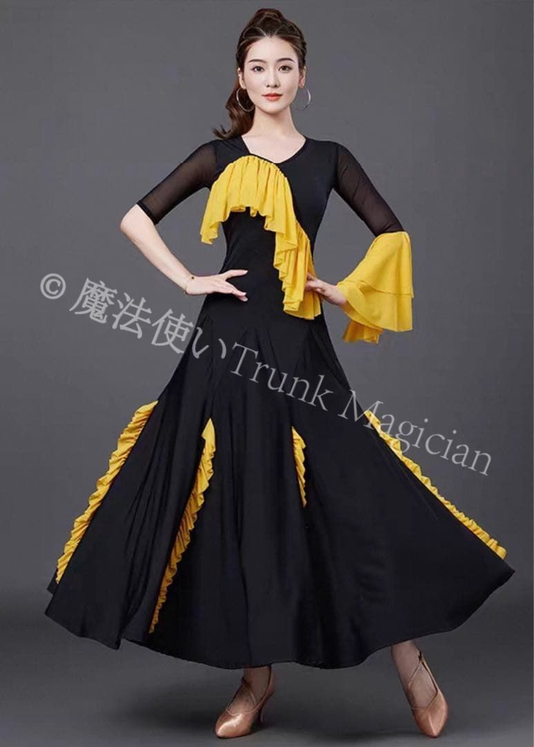 向きワンピース 練習着にも 目立つデザインでダンスパーティーにも