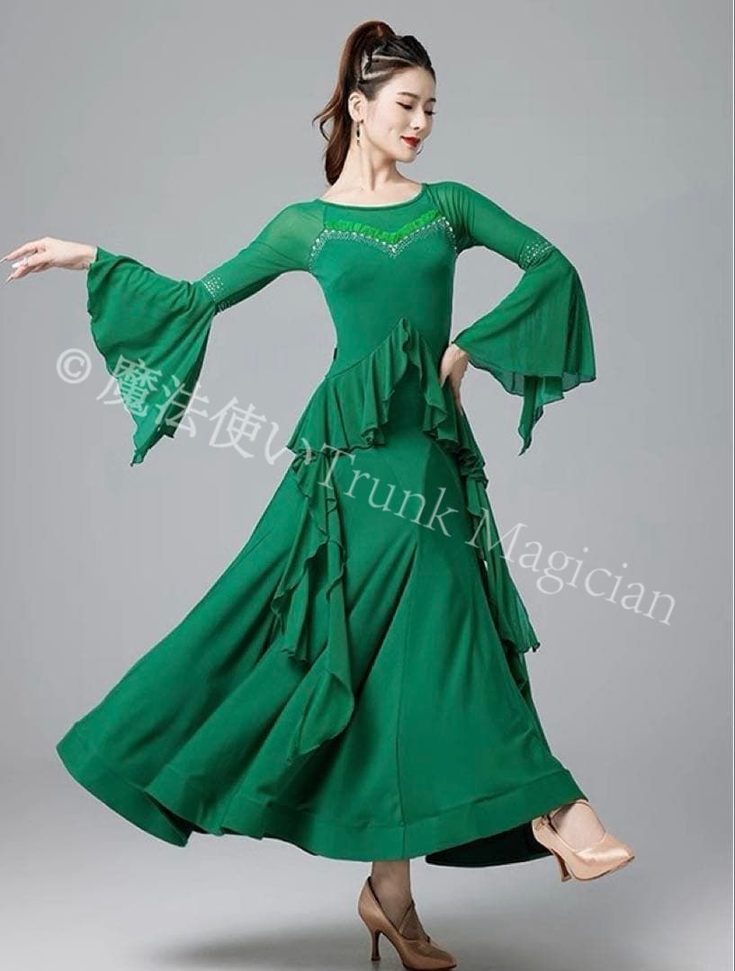 ダンスパーティーに 練習ワンピース