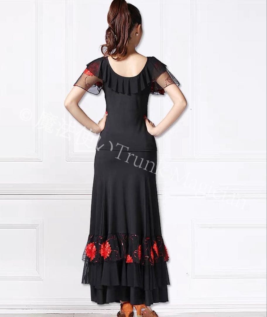 黒×赤花の華やか社交ダンス練習着