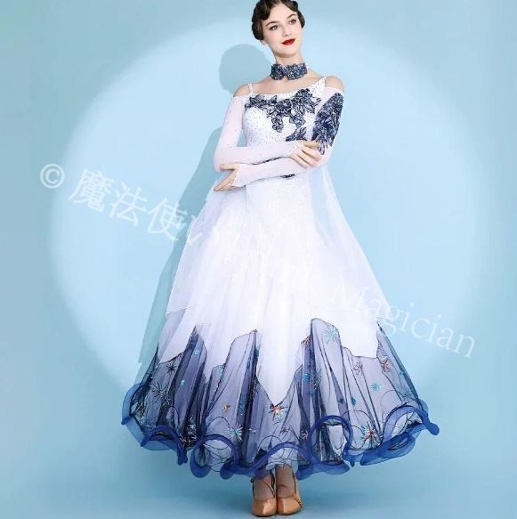 ♥ スタンダードドレス?二色使いが可愛い 他の人とは被りにくいツートンカラー