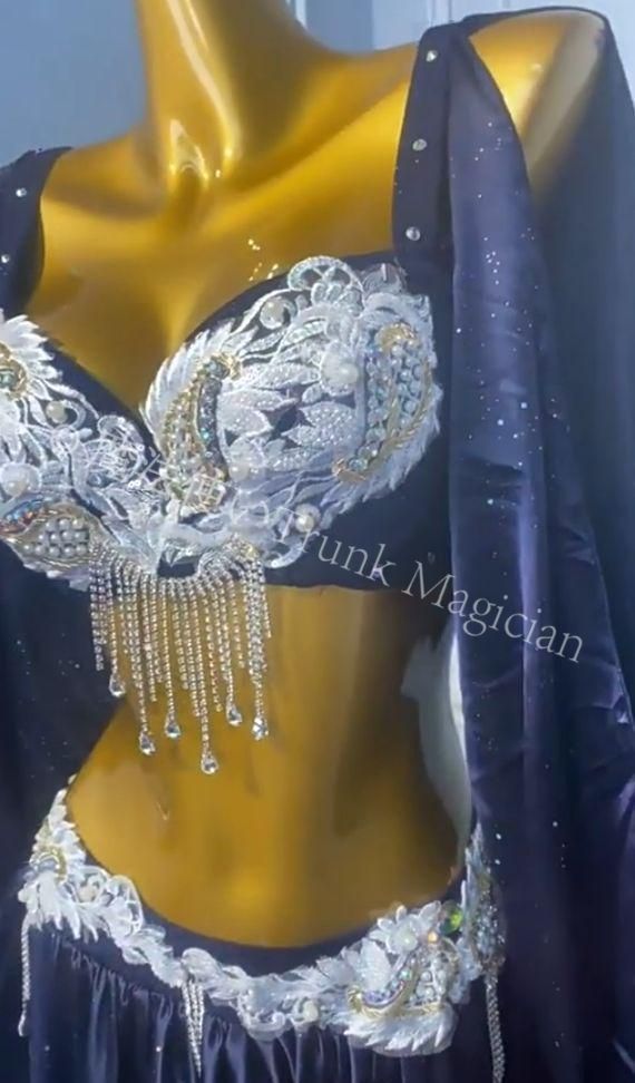 新品未使用】ベリーダンス オリエンタル衣装 ネイビー 刺繍 ブラ