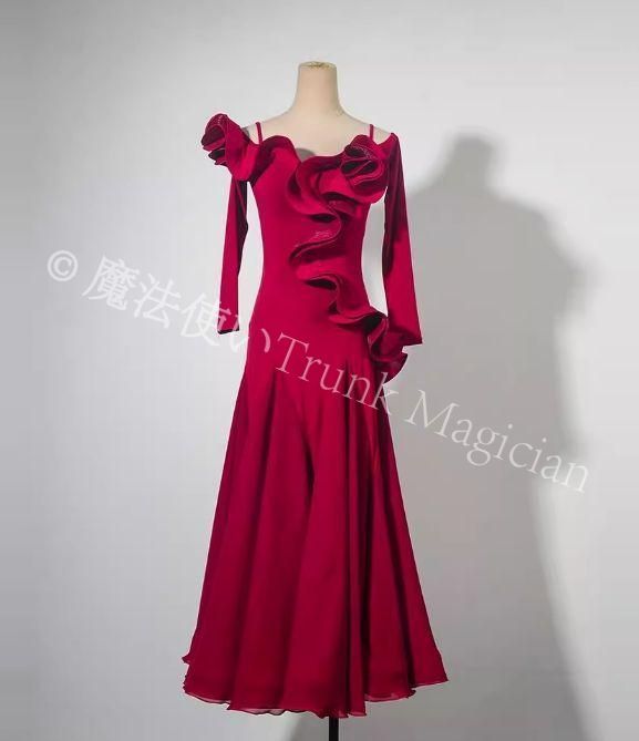 ラテンドレス モダンダンス