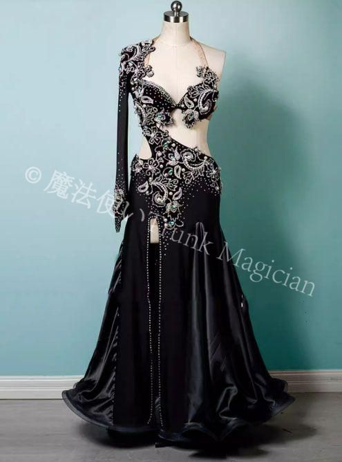 新品未使用】ベリーダンス衣装 オリエンタル衣装 セットアップ 豪華