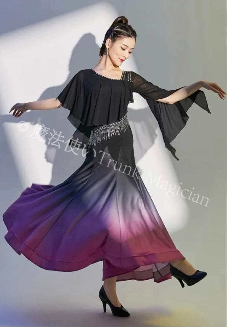 新品未使用】ストーン付ワンピース☆スタンダードの練習にもダンス