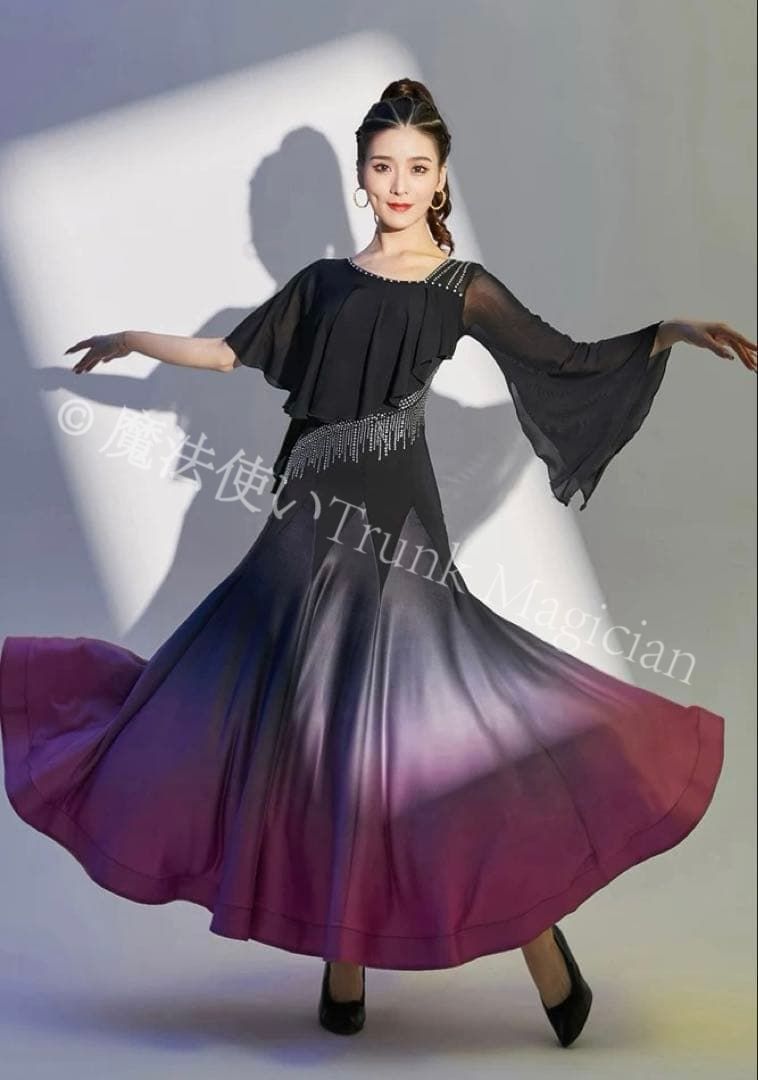 新品未使用】ストーン付ワンピース☆スタンダードの練習にもダンス