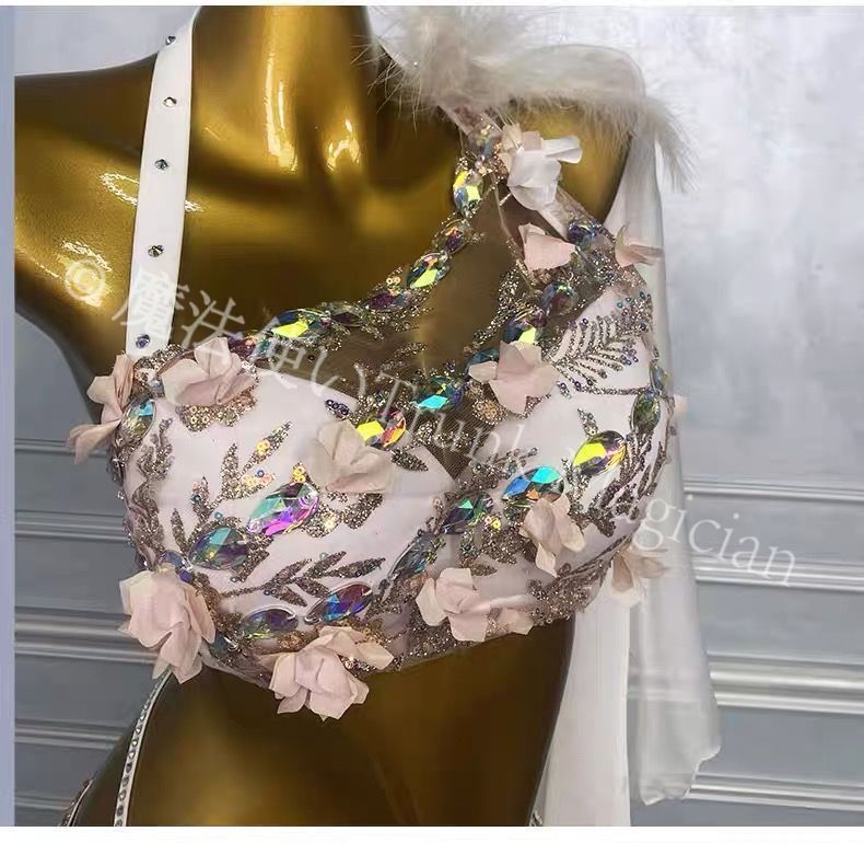 - 舞い散る花びらのセット