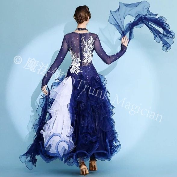 ストーン付きツートン ドレス 後ろファスナーあり