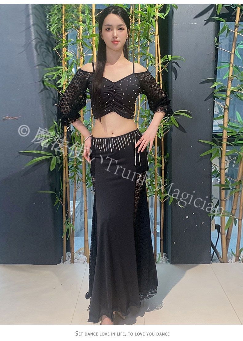 新品未使用】ベリーダンス衣装 セットアップ 白 黒 セクシー 優雅 V