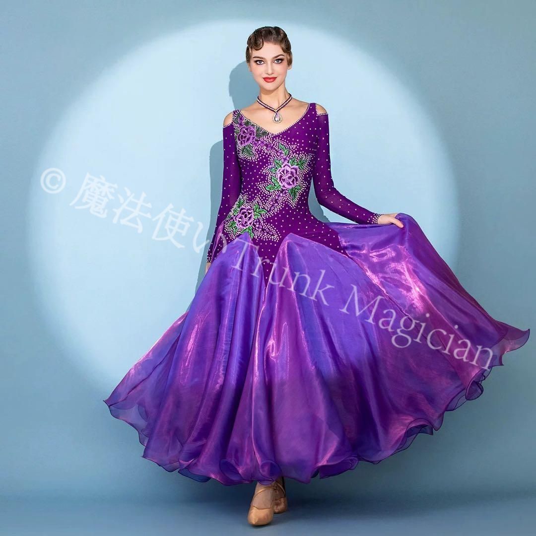 新品未使用】豪華ストーン付きスタンダードドレス 競技会や発表会