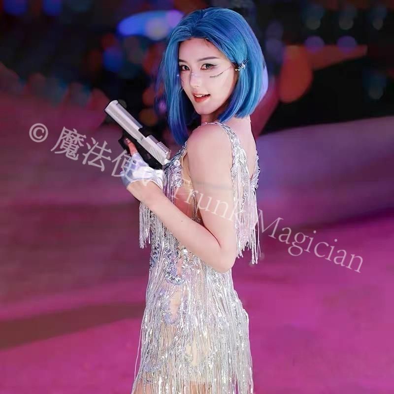 フリンジネックライン セクシー