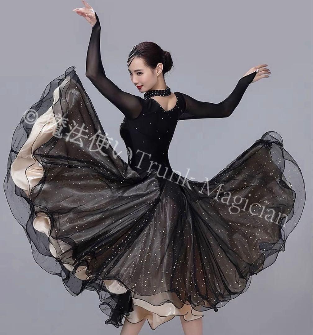 発表会やダンスパーティーに 個性的なデザイン