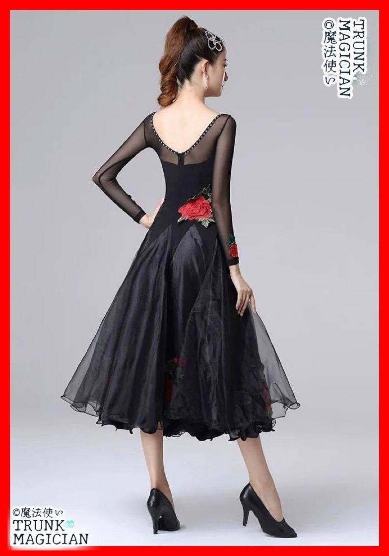 ダンスパーティーに