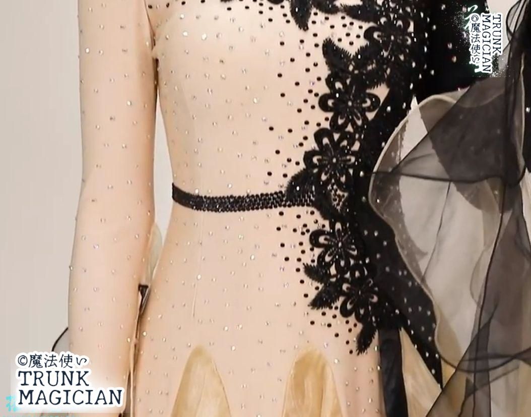 新品未使用】新品未使用社交ダンスドレス モダンダンス キラキラ