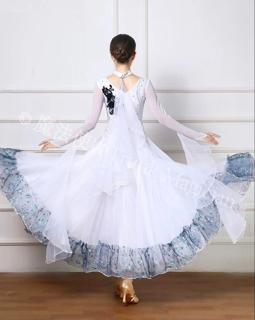 エレガントなストーン付きスタンダードドレス✨発表会や競技会、デモなどで大活躍 新品未使用】20エレガントなストーン付きスタンダードドレス?発表会や