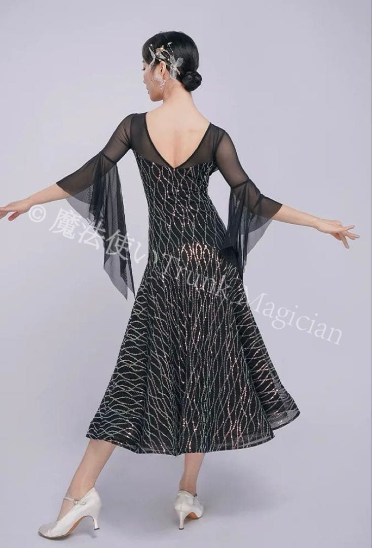 ダンスパーティーや練習着にも最適