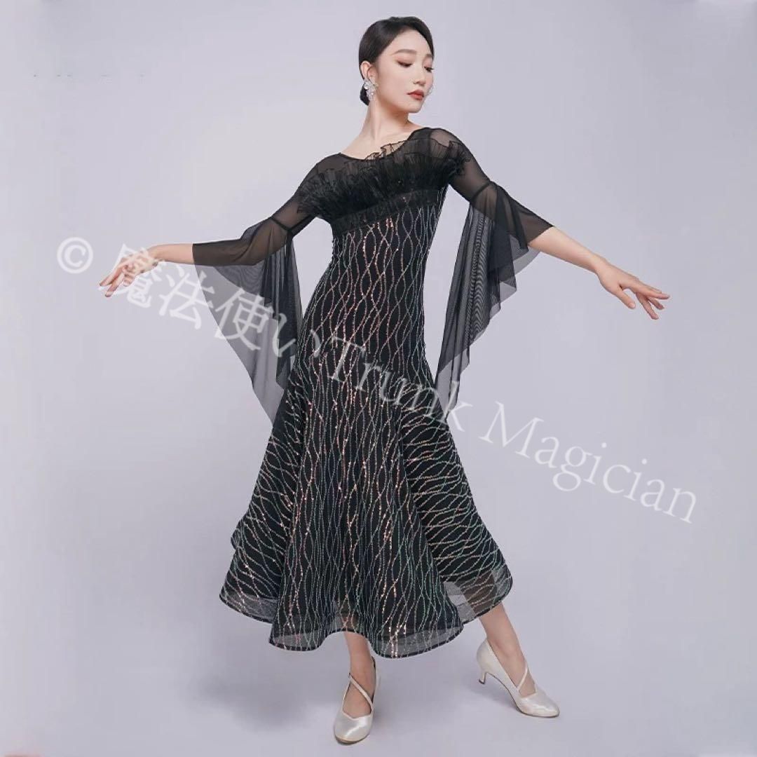 キラキラスパンコールワンピース