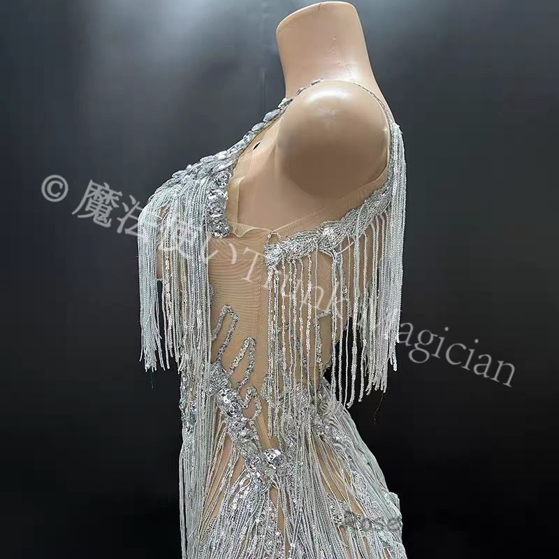 フリンジネックライン セクシー