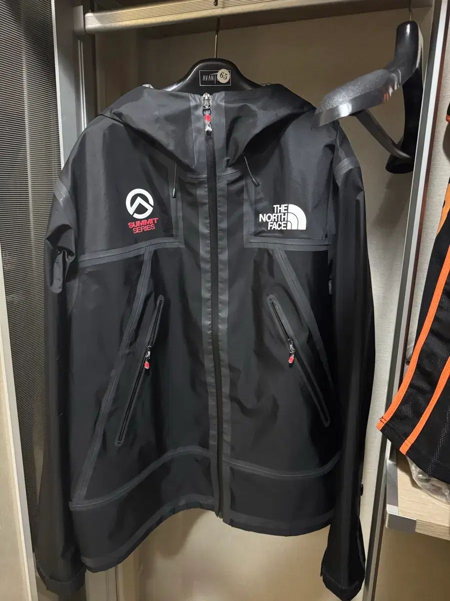 Supreme THE NORTH FACE ザノースフェイス ウィンドブレーカー Kream Lサイズ クリーム