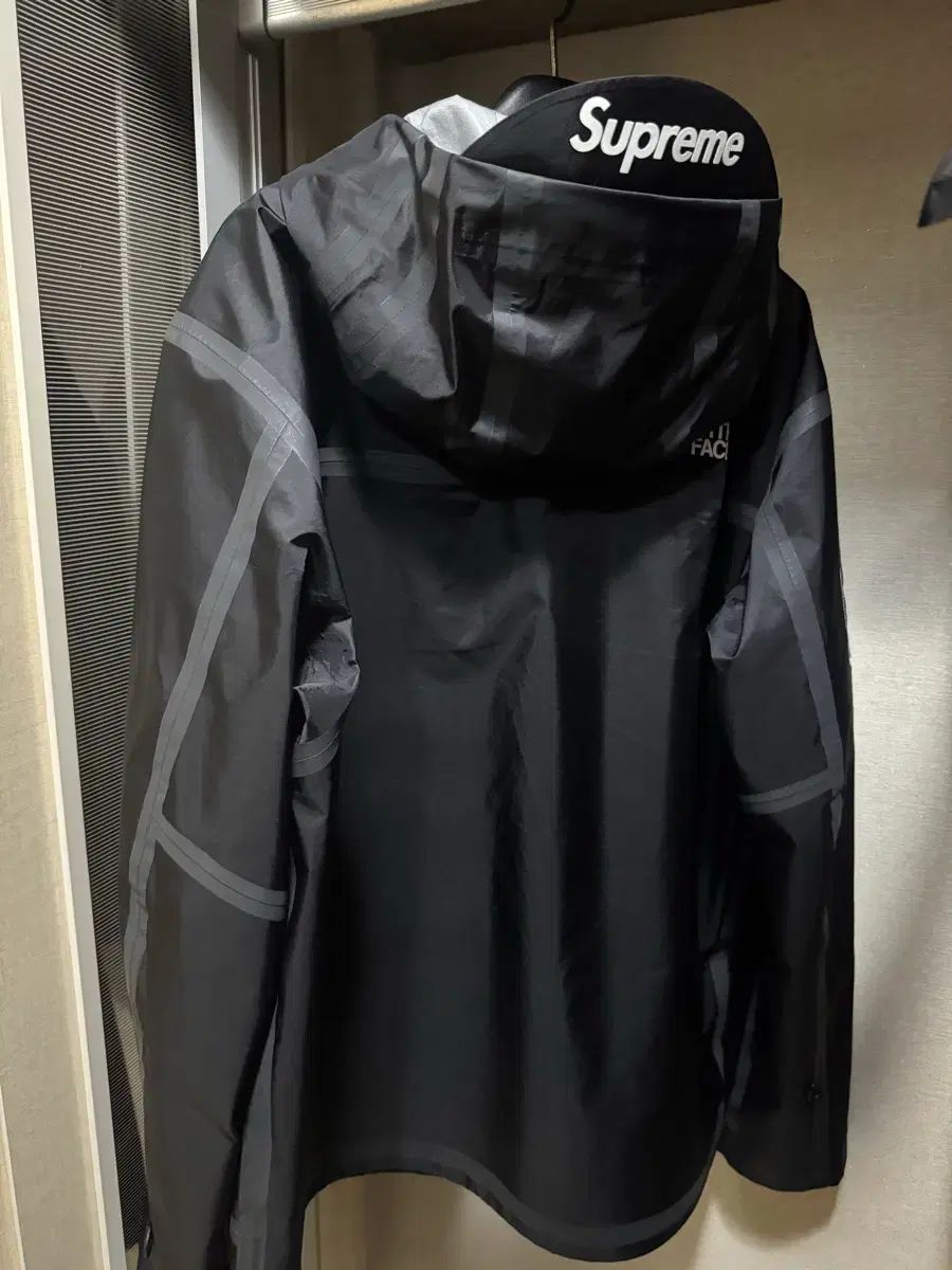 Supreme THE NORTH FACE ザノースフェイス ウィンドブレーカー Kream Lサイズ クリーム