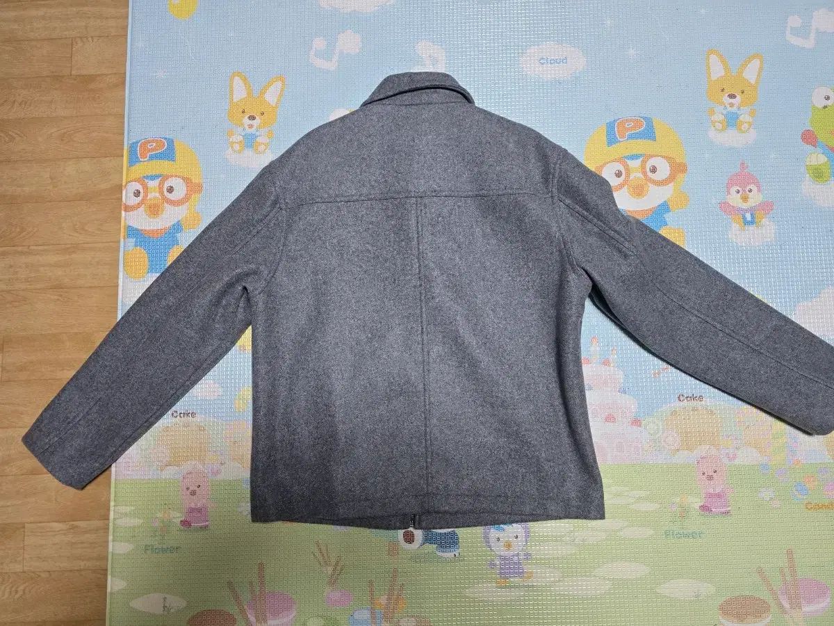 Banya in the Tree グレー カラーのウール ジャケット