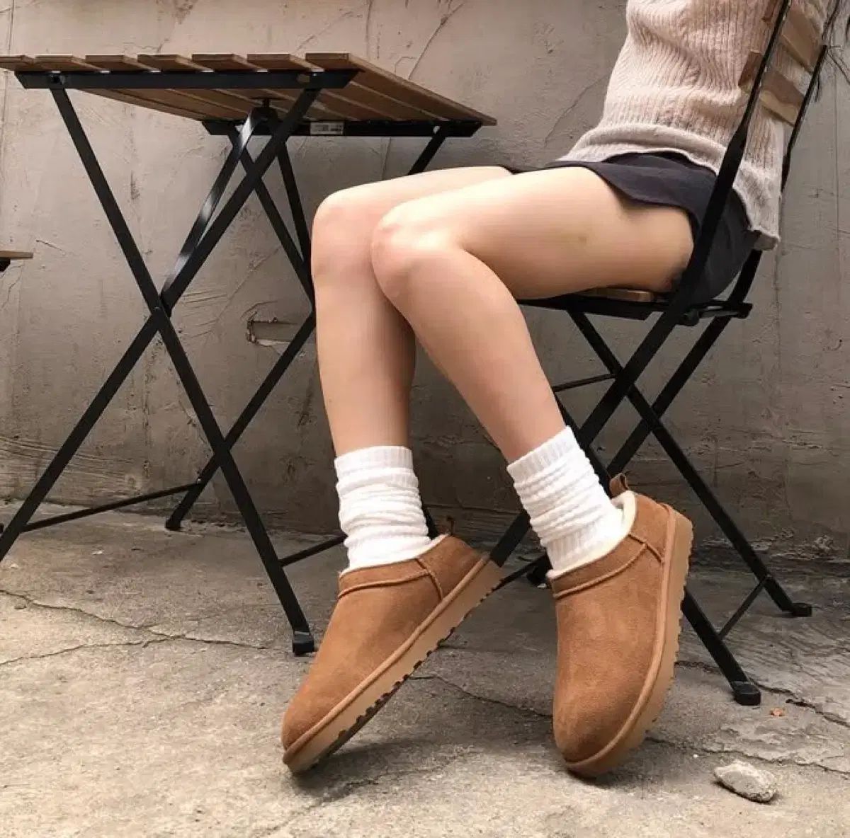 アメリカ UGG クラシック マイクロ チェスナット 240 クリーム