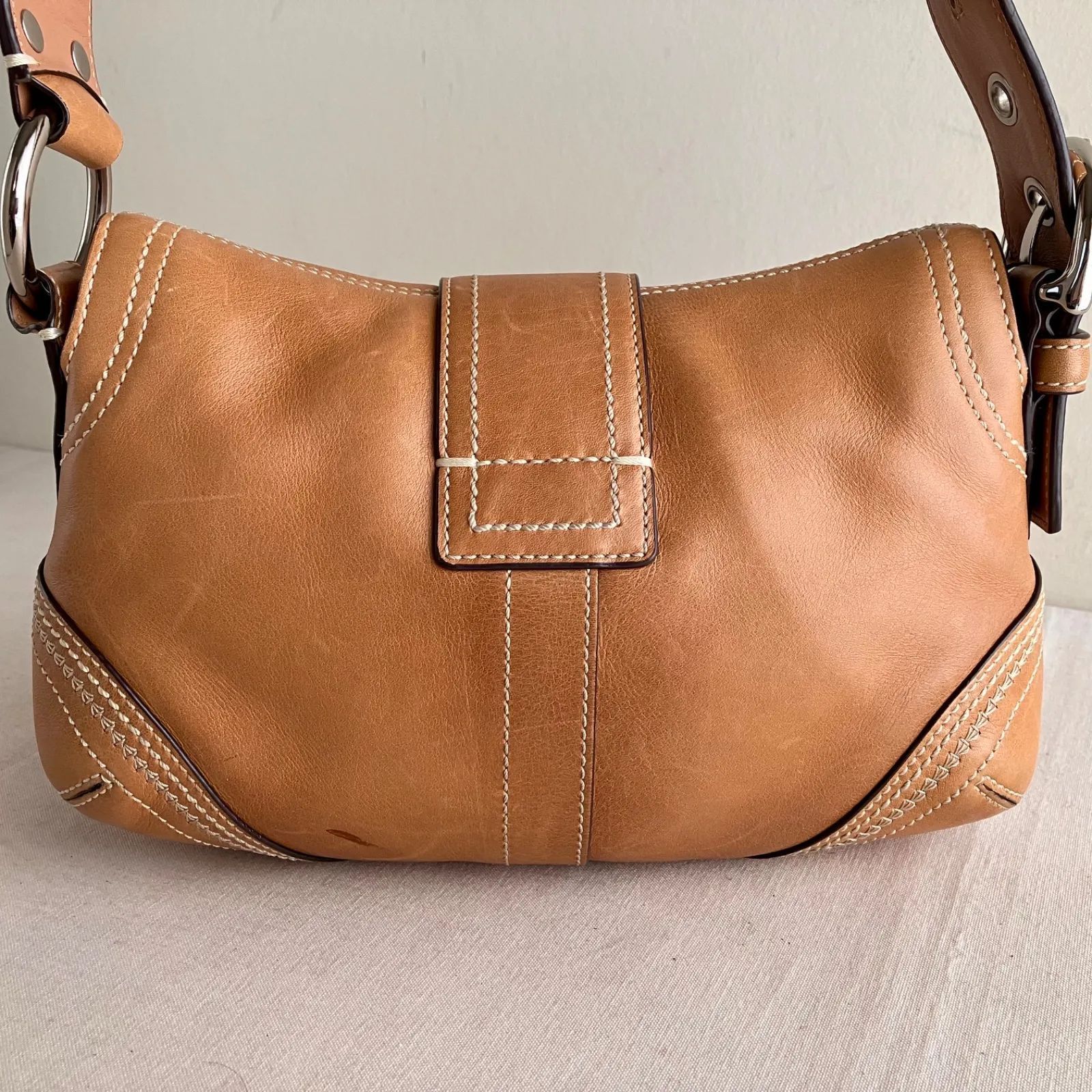 Vintage Coach y2k Soho Small Flap Buckle Camel Leather Shoulder 