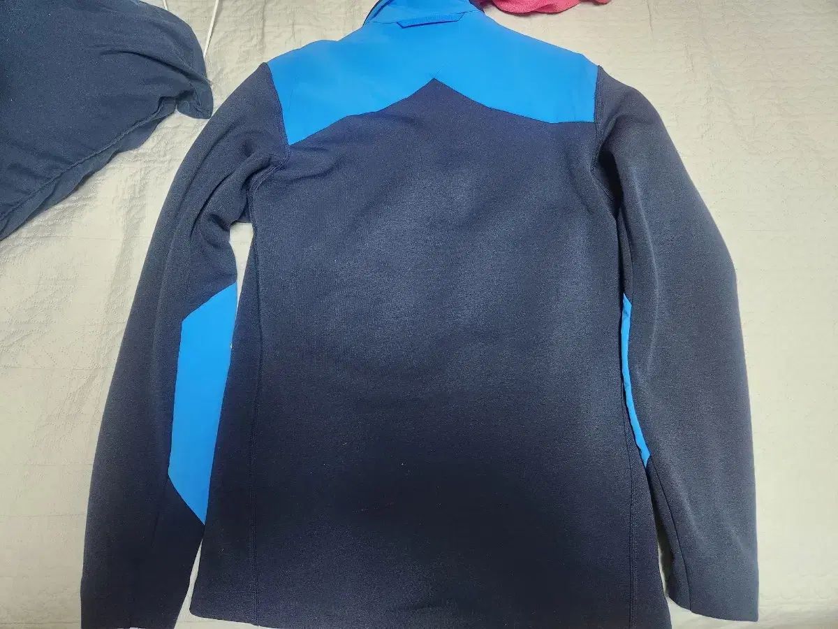 ハグロフス ポーラテックアルファ ミドルレイヤー メンズ95