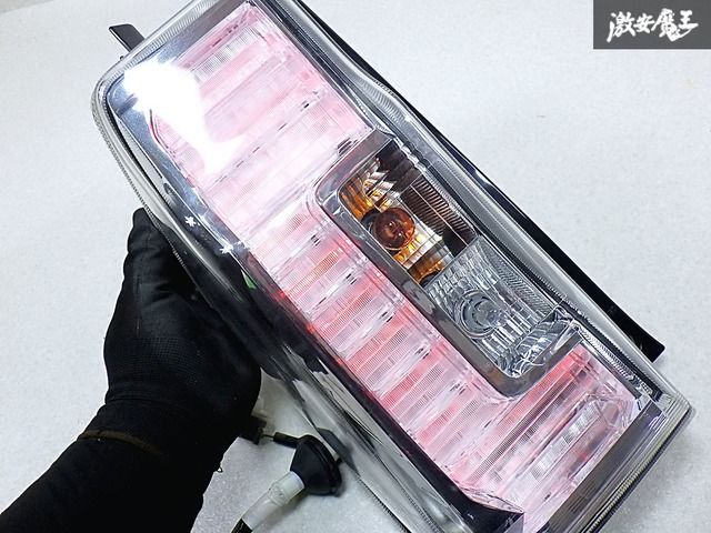 ☆点灯OK☆ ダイハツ 純正 LA600S LA610S タント カスタム LED テール