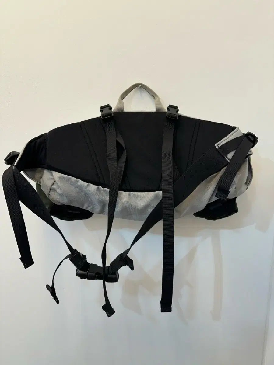 THE NORTH FACE ザノースフェイス 登山 ヒップバッグ カーキ グレー ツートン