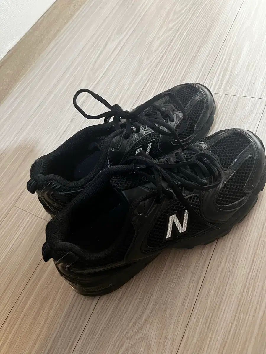 ニュー ンス 530 スニーカー 230 mm