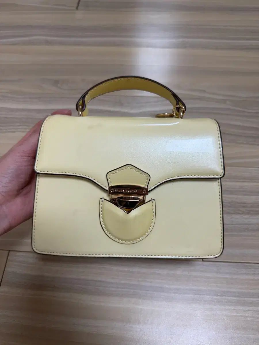 ポールズブティック アイボリー バッグ