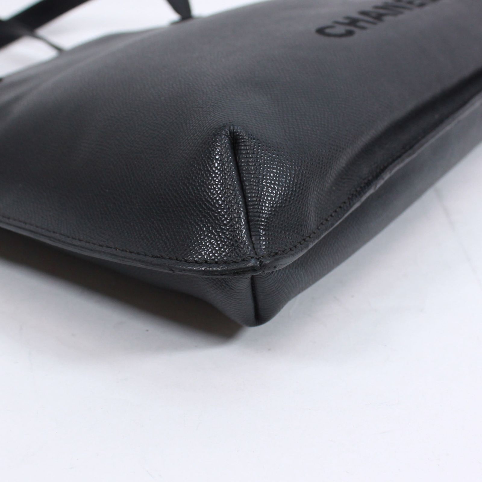 CHANEL ロゴ刺繍 キャビアスキン ブラック トートバッグ ゴールド