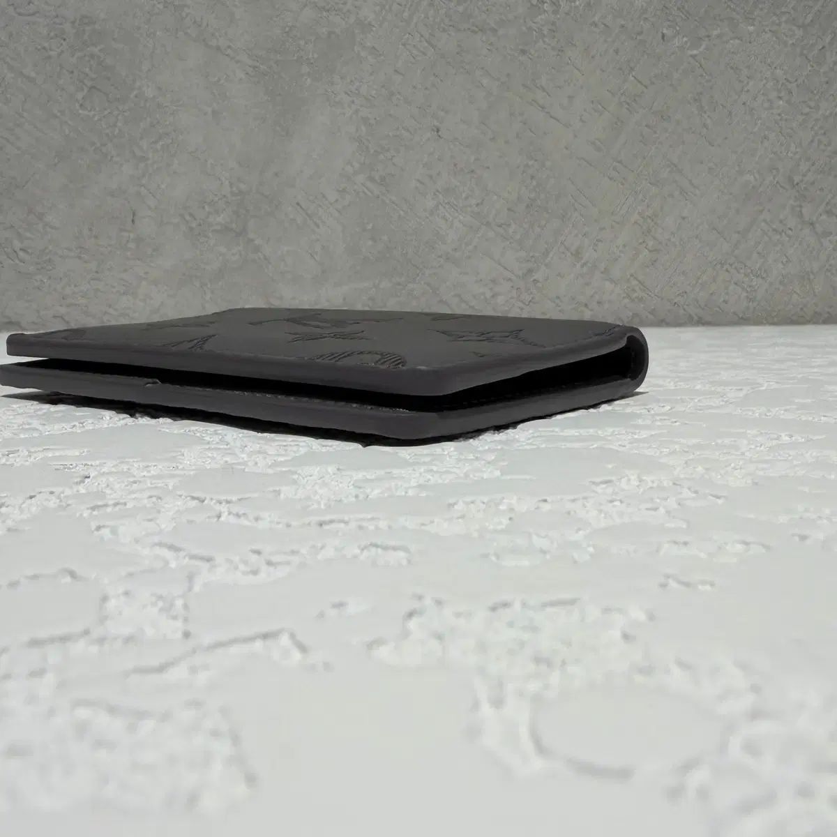 ルイヴィトンのアイシャドウ オーガナイザー