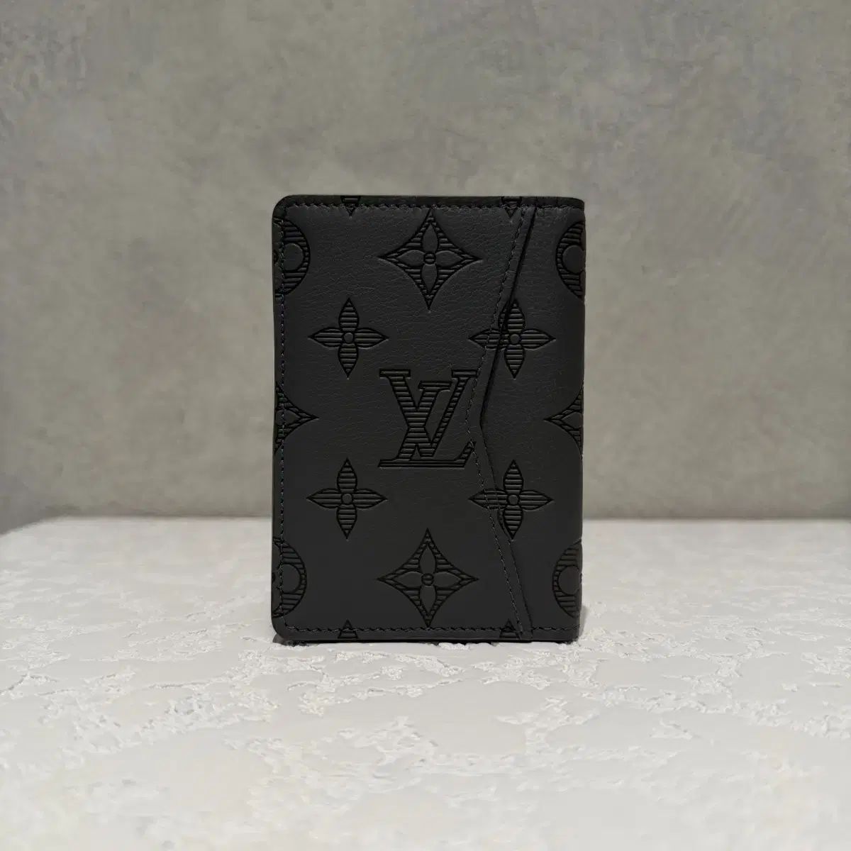 ルイヴィトンのアイシャドウ オーガナイザー 長財布 小物 メンズ