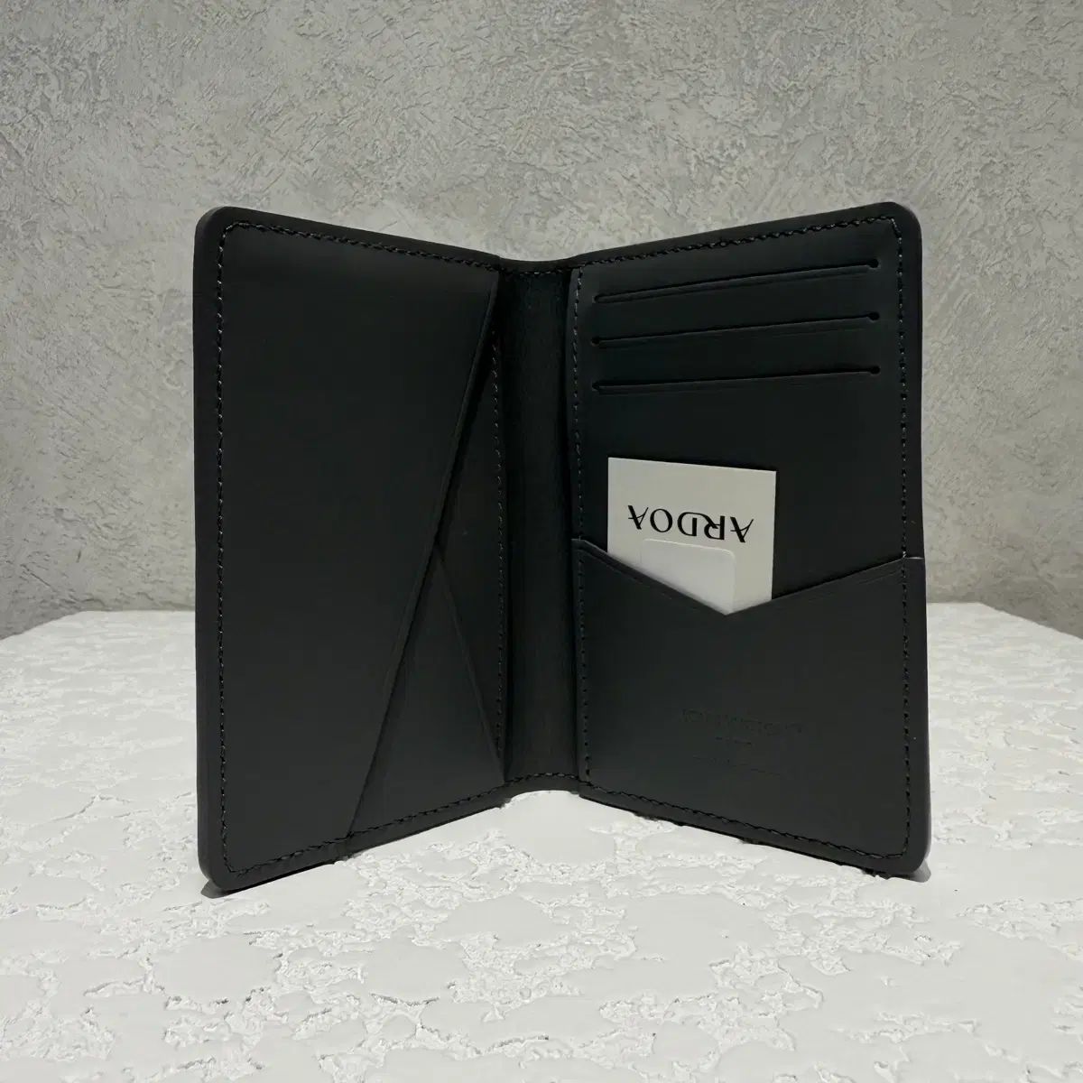 ルイヴィトンのアイシャドウ オーガナイザー