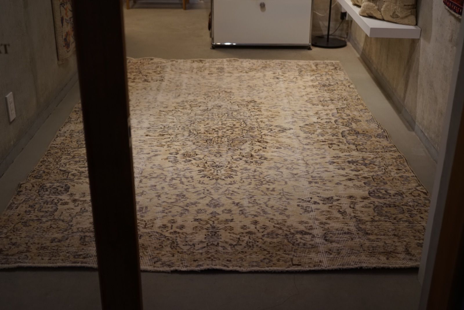 ヴィンテージラグ トルコ イスパルタ ベージュ 1970年代 253 × 168 cm