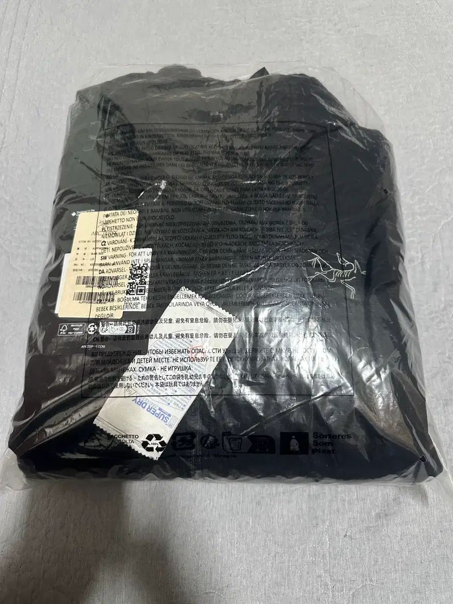 ARC TERYX アークテリクス Atom アトム SV フーディ ブラック L