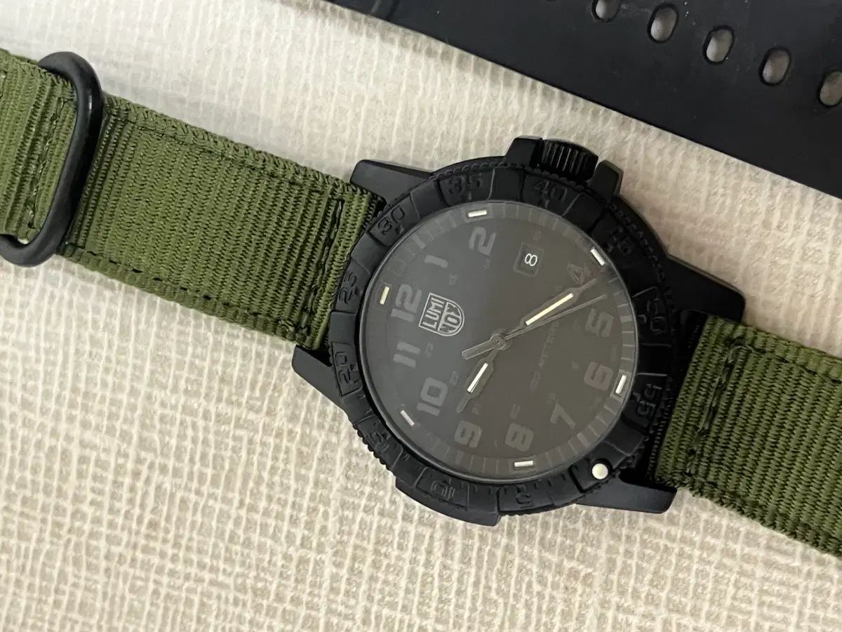 LUMINOX ルミノックス 0320 出品