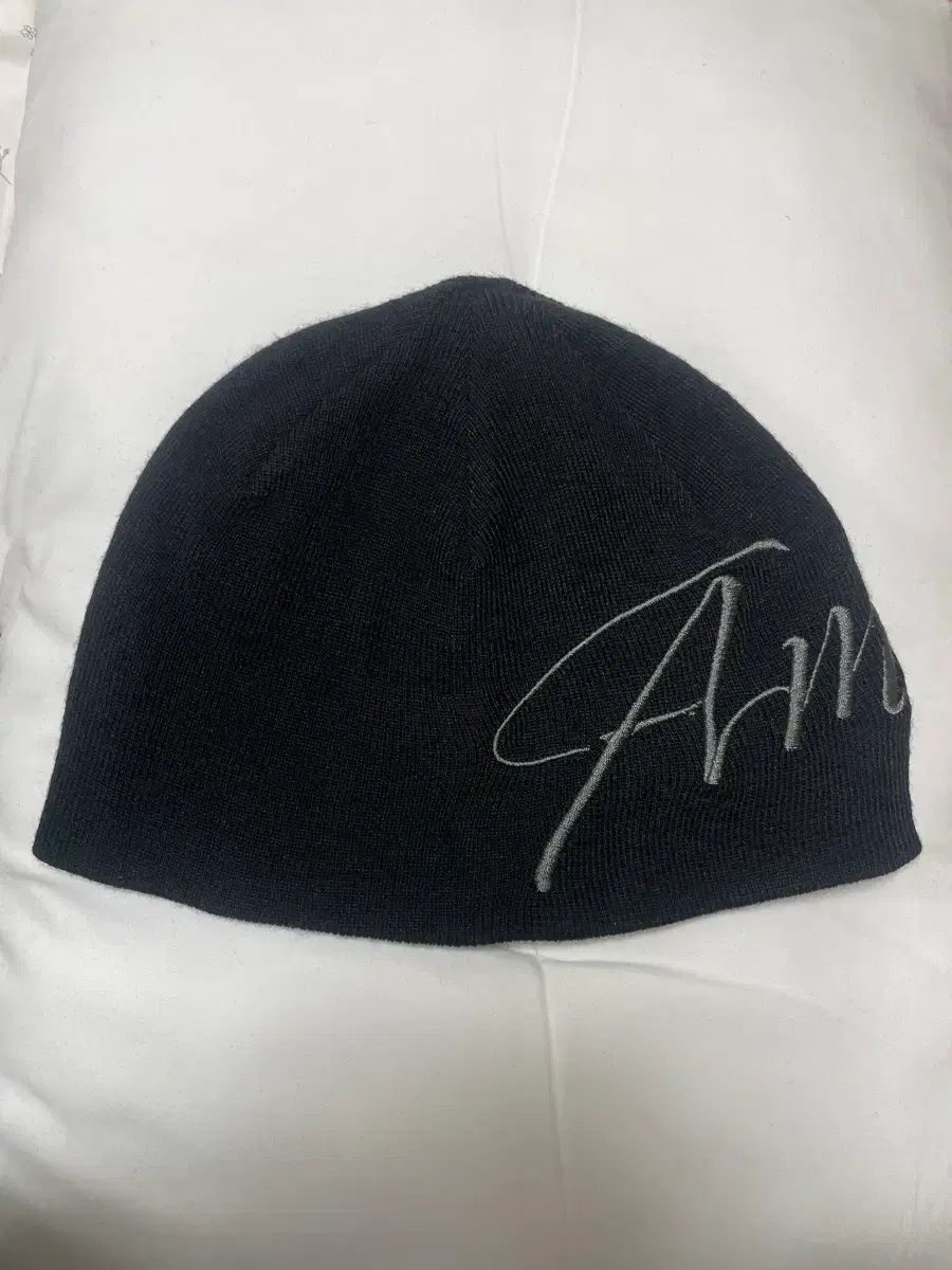 miu miu ブラックヘアピン 収納袋付き