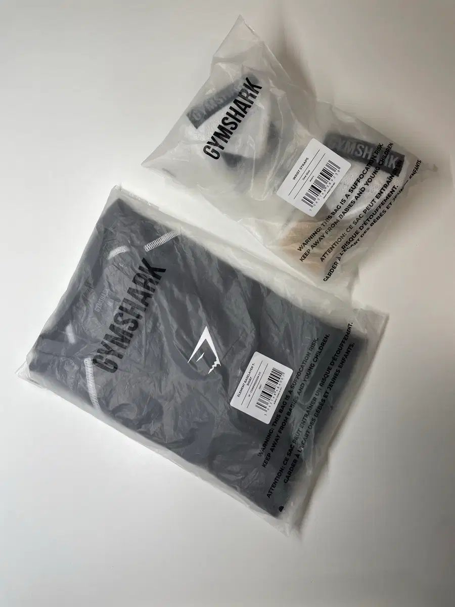 GYMSHARK 짐シャーク ベースレイヤー コンプレッション グレー リストラップ まとめ