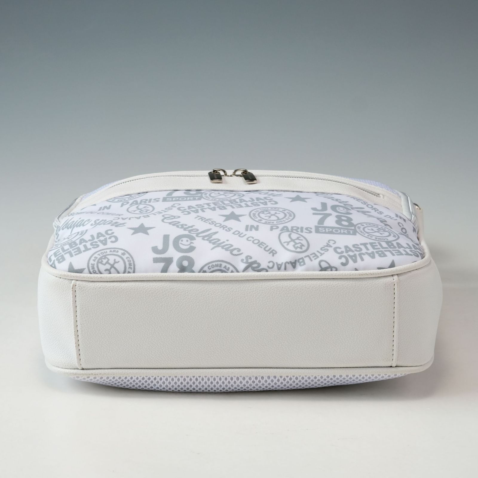 未使用級】カステルバジャック ショルダーバッグ 白 ホワイト 斜めがけ