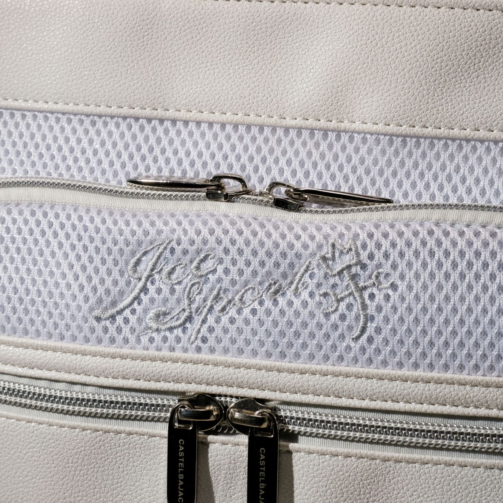 未使用級】カステルバジャック ショルダーバッグ 白 ホワイト 斜めがけ
