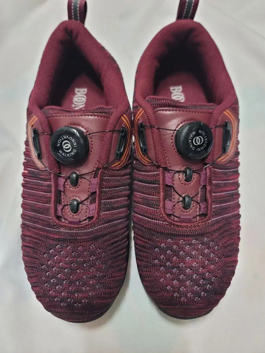 BOONER ウェールズ ボナー ダイアル スニーカー 機能性 バーガンディ 245