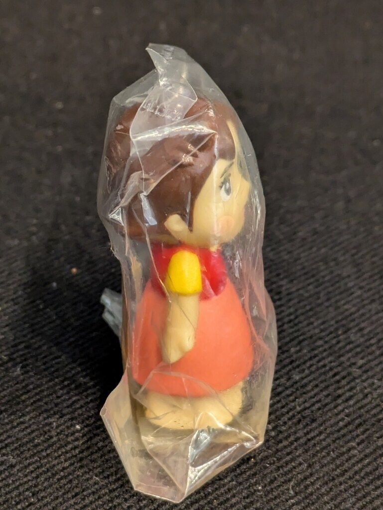 ハイジの風の立ち人形です。 楽天市場】【送料無料!】 アルプスの少女ハイジ ぬいぐるみ ハイジ